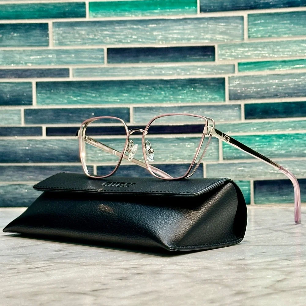 Guess stylish rose